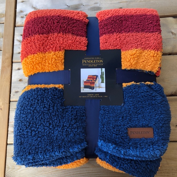 Pendleton Bedding New With Tags New Pendleton Plush Throw Blanket